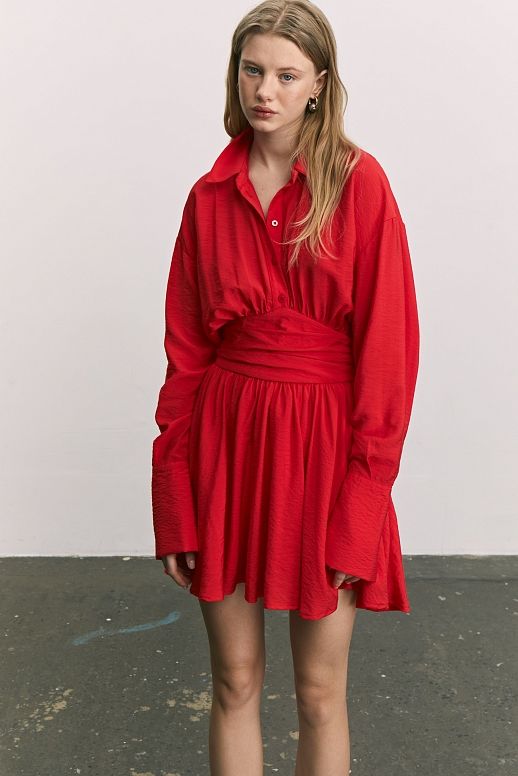 Сукня-сорочка на ґудзиках жатка червона