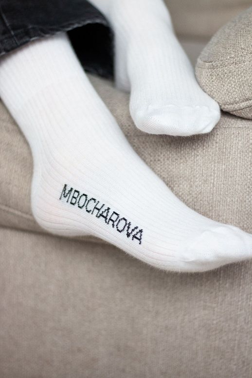 Шкарпетки базові білі з лого MBocharova