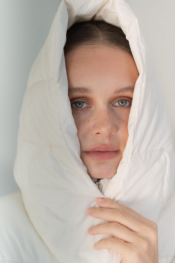  Пуховик подовжений на замку з капюшоном білий PDK/1 #RU# Пуховик удлиненный на замке с капюшоном белый PDK/1 № 4