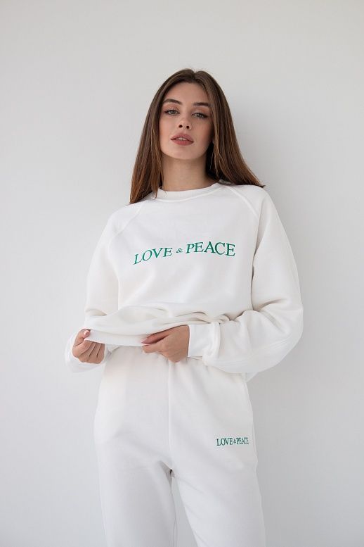 Костюм спортивний на флісі Love&Peace молочний з зеленою вишивкою