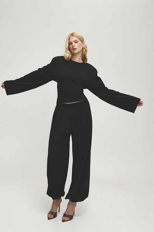 Костюм з лонгслівом на шнурівці та широкими штанами чорний