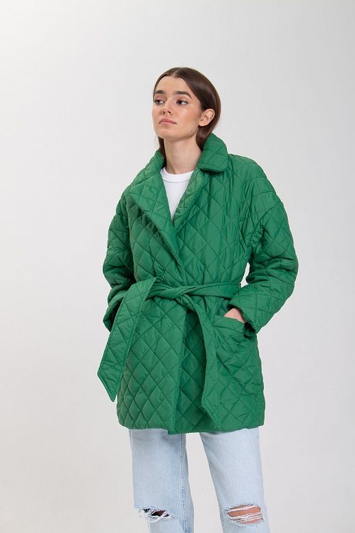 Куртка стьобана на кнопці з поясом зелена