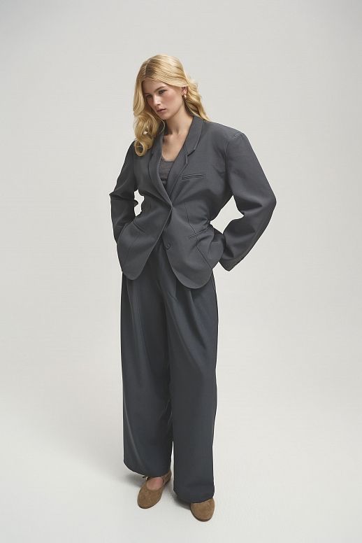 Костюм вільного крою із зав’язками на піджаку сірий - №2