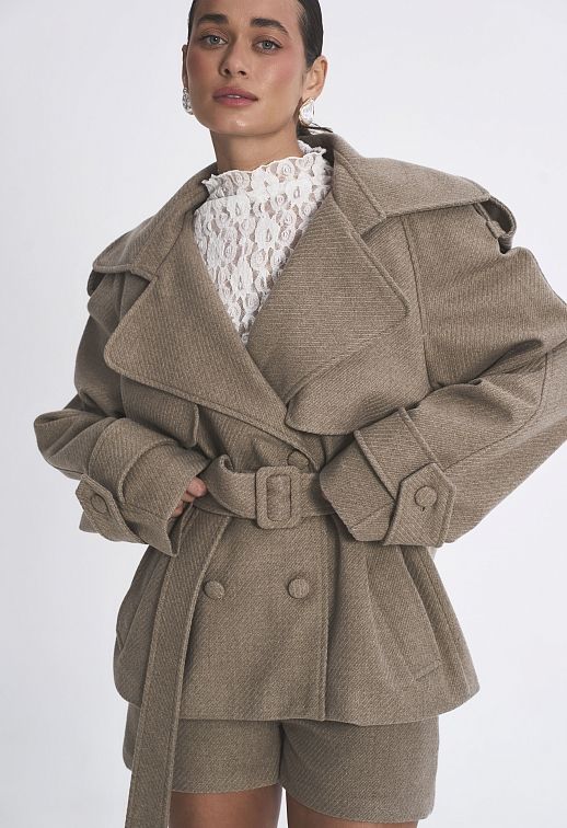 Піджак під пояс бежевий