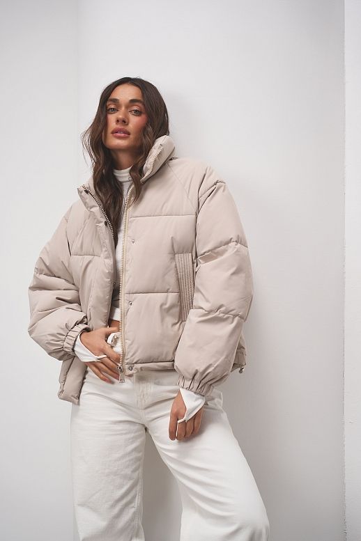 Пуховик вкорочений на замку світло-сірий